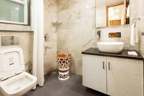 Gallery image of Hotel Krish - Near Medanta and Fortis Hospital Gurugram in Gurgaon