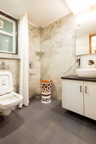 Gallery image of Hotel Krish - Near Medanta and Fortis Hospital Gurugram in Gurgaon