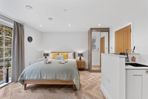 Rock Mill Apt 3 with Terrace