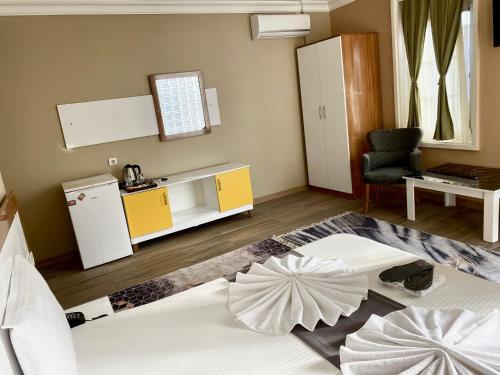 Kuchyň nebo kuchyňský kout v ubytování Airport Best Hotel