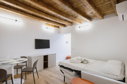 Easylife - Milano - Castaldi 26 P1D - Porta Venezia