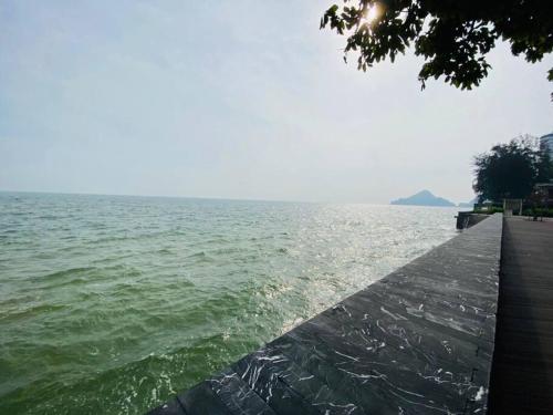 2 Bedroom oceanfront condo