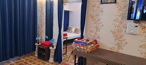 Μια τηλεόραση ή/και κέντρο ψυχαγωγίας στο Yadav homestay