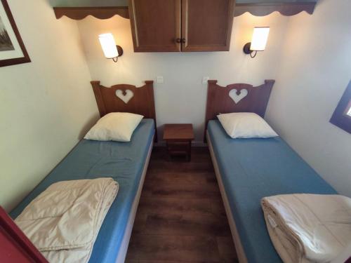 Gallery image of Appartement cosy sud, 4 pers, près du funiculaire - FR-1-292-197 in Isola