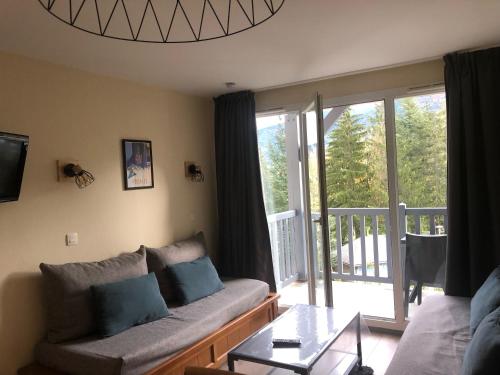 Appartement à Saint Lary Soulan, 4-5 pers, à 150m des télécabines et du village avec piscine