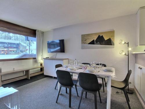 Appartement 3 pièces au rez-de-pistes avec grande terrasse et Wi-Fi