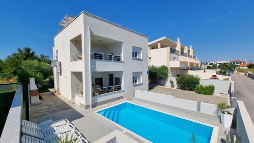 Apartments Le Mare - Pool, Sandstrand, Meerblick, W-Lan, Grill