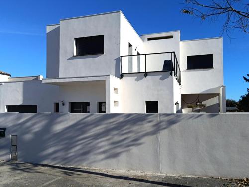 Villa with private swimming pool – Photos 2