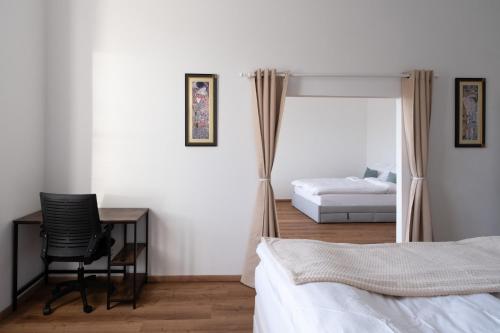 Postel nebo postele na pokoji v ubytování Central Apartment next to Hauptbahnhof Hbf