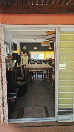 Un restaurant u otro lugar para comer en Luz Del Alma
