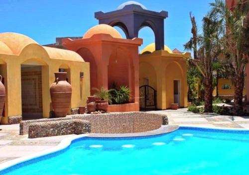 Piscina di Al Dora Residence Suites Hurghada o nelle vicinanze