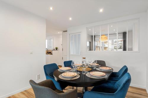 Photo de la galerie de l'établissement Private Apartment - Family - Palais des Festival - Parking - Cannes, à Cannes