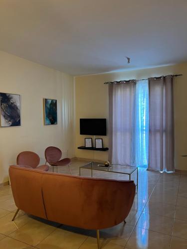 Μια τηλεόραση ή/και κέντρο ψυχαγωγίας στο Good Dreams Apartment