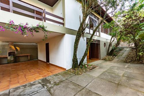 Casa Piratininga quadra da praia