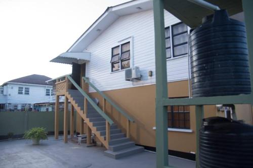 Downstairs 2 Bedroom Avalon Regia Apartment