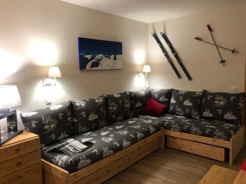 Appartement rénové ski aux pieds, balcon, 5 pers. - FR-1-181-2746