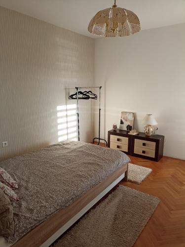Katil atau katil-katil dalam bilik di ROYAL Apartmani