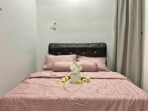 NEW Youth City Luxury Condo Beside Aeon Mall, Near KLIA Airport, Univercities, F1 Sepang tesisinde bir odada yatak veya yataklar