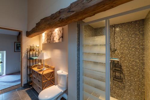 Koupelna v ubytování La Fontaine Cottage - Proximité historique - Bayeux