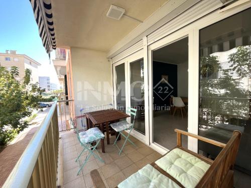 A balcony or terrace at 2da linea de playa, WIFI y aire acondicionado 107B - INMO22