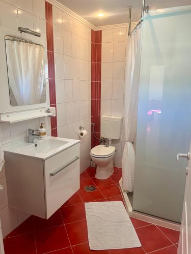 Kupatilo u objektu Magic river view Apartment