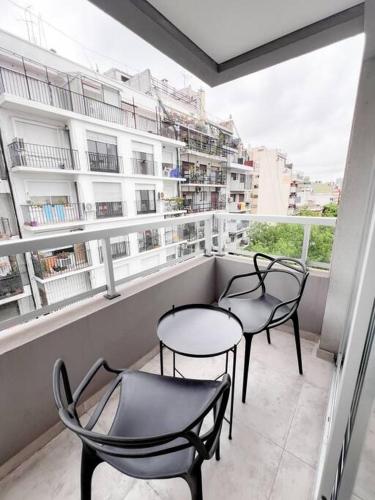 Balkon ili terasa u objektu Hermoso apart a una cuadra del Hospital Italiano