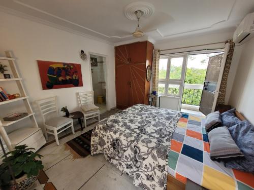 Ένα ή περισσότερα κρεβάτια σε δωμάτιο στο Nice Bedroom with Private Ensuite Bathroom