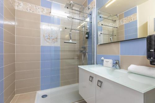 Ванная комната в Entre VILLE et NATURE - Les Hauts de Clermont
