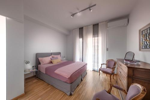 Modern Apartment in Acropolis Area