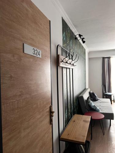 Thea's Apartment – Photos 3