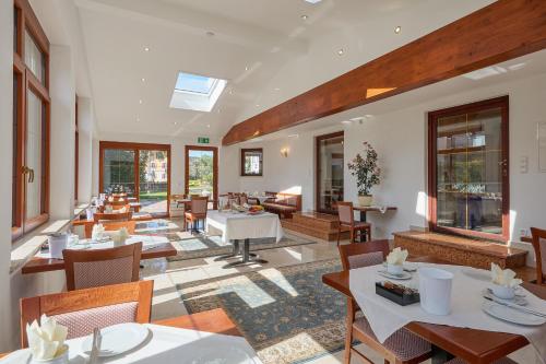 Posezení v ubytování Hotel Garni Demmel
