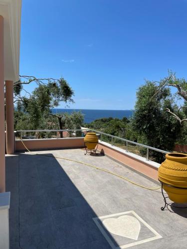 Gallery image of Alex Bar APARTMENTS SARAKINIKO in Parga