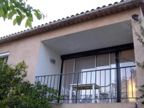 Appartement EST classé 3 étoiles au 1er étage d'une maison avec jardin dans un quartier calme