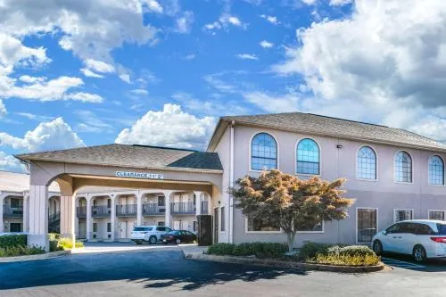 Econo Lodge Inn & Suites Horn Lake - Southhaven in New South Memphis