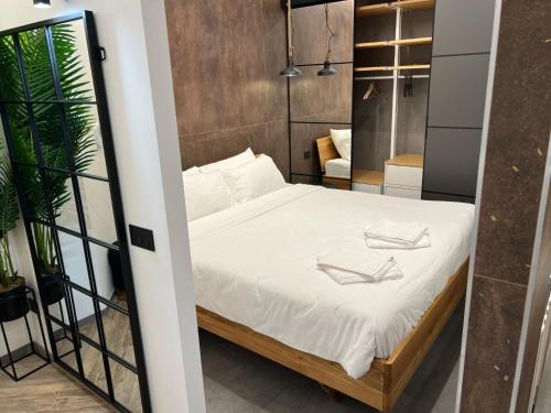Industrial Design Luxury Studio in NoLo District