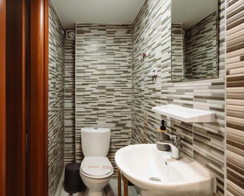 Floret Apartment
