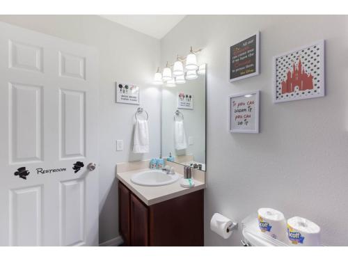 Themed 6BD Home with Pool - Near Orlando Attractions photo 78