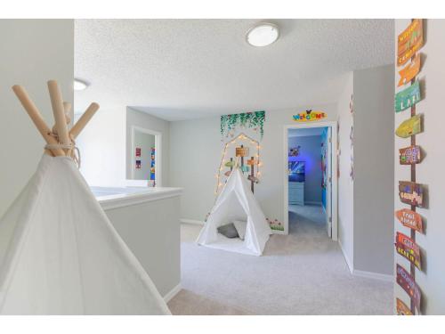 Themed 6BD Home with Pool - Near Orlando Attractions photo 35