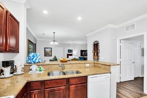 Spacious, Updated, 2 Bedroom Condo in Gated Resort Community photo 25