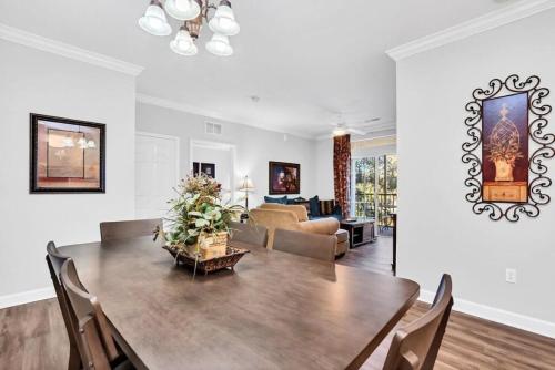 Spacious, Updated, 2 Bedroom Condo in Gated Resort Community photo 26
