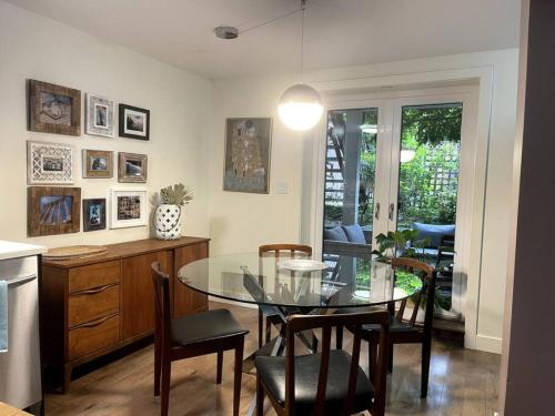 Dining area sa apartment