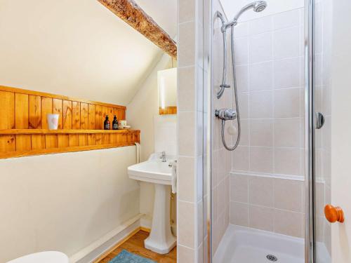 ห้องน้ำของ 1 Bed in Abergavenny BN113