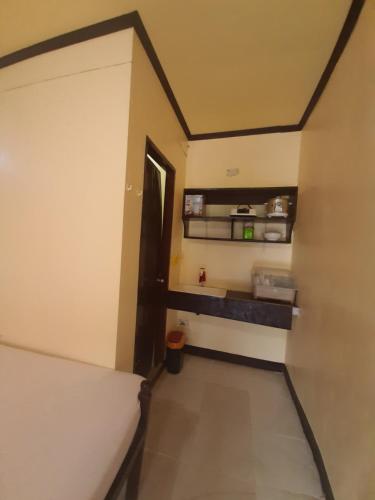Kuchyň nebo kuchyňský kout v ubytování Subangan Room with Terrace 1