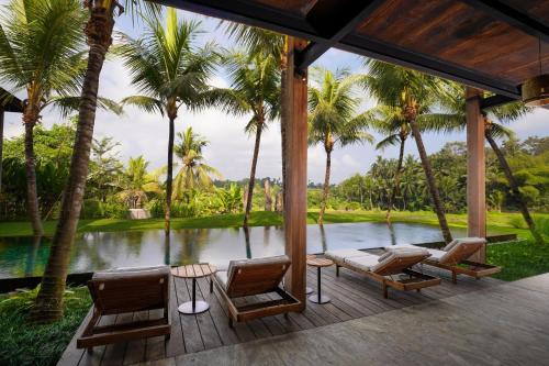 Zahrada ubytování RÜSTERS Ubud Estate