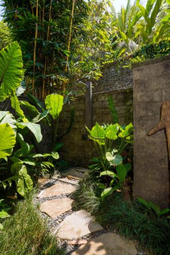 Zahrada ubytování RÜSTERS Ubud Estate