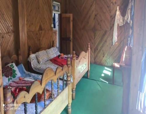 Posezení v ubytování Lolegaon Farmstay by StayApsrt
