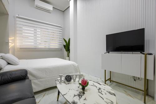 Lovely Apartment in Gran Via Madrid