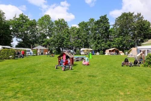 Επισκέπτες που μένουν στο Boerderijcamping de Hinde