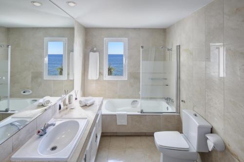 Coral Beach Aparthotel photo 139