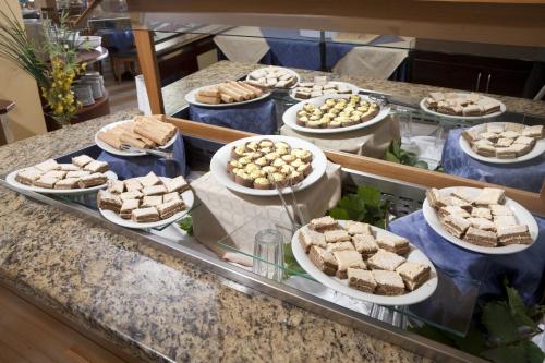 Φαγητό σε αυτό το ξενοδοχείο ή κάπου εκεί κοντά